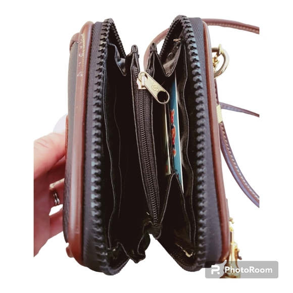 Vintage Purse with built in wallet and card slots - Picture 6 of 7